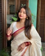 Afsan Print Sharee with Blouse Piece - Elegant Off-White & Maroon Tassel Sharee - Image 2